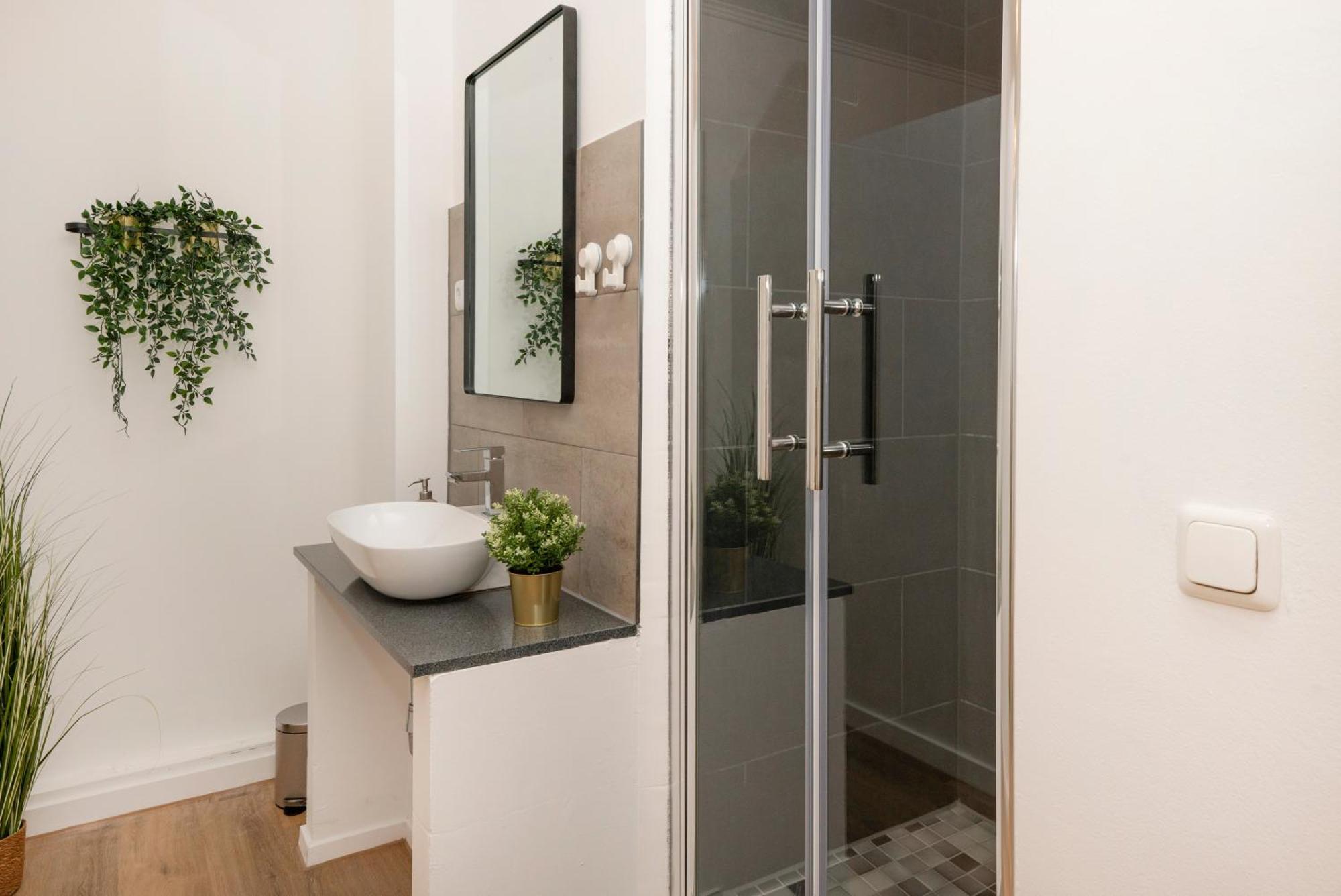 B49 - City & Messe Apartment Köln Ngoại thất bức ảnh