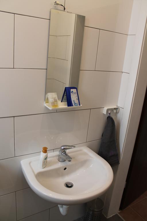 B49 - City & Messe Apartment Köln Phòng bức ảnh